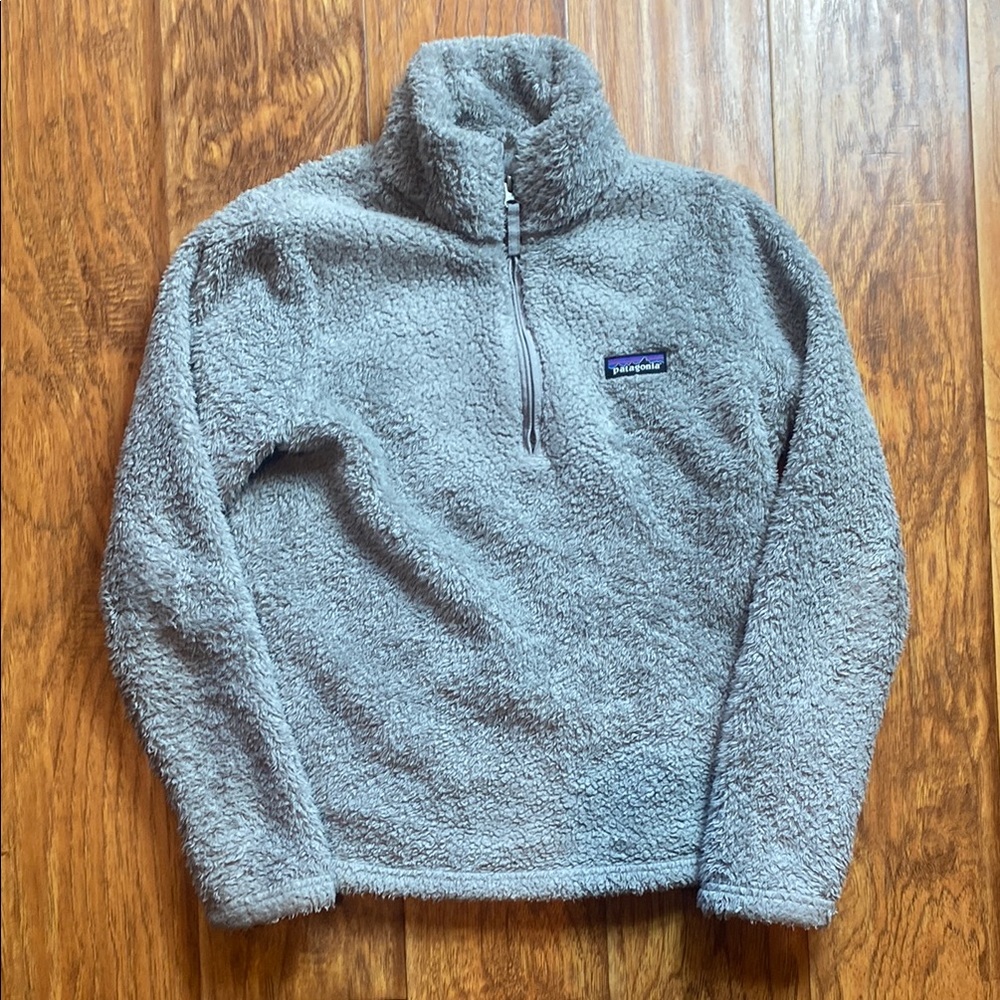 Patagonia Heather Gray women’s small Fleece Jacket